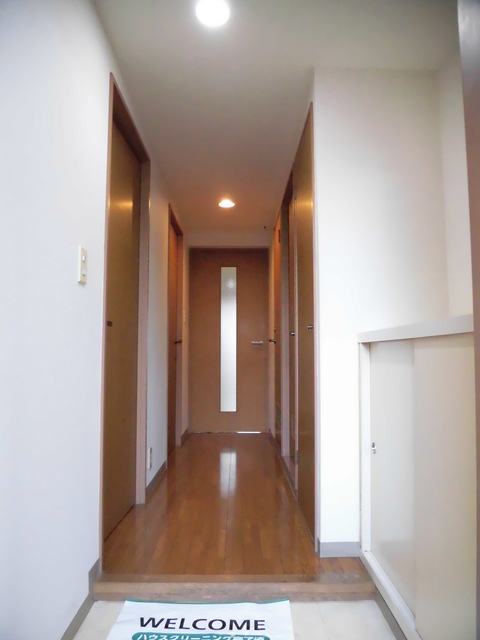 玄関　別のお部屋のお写真です