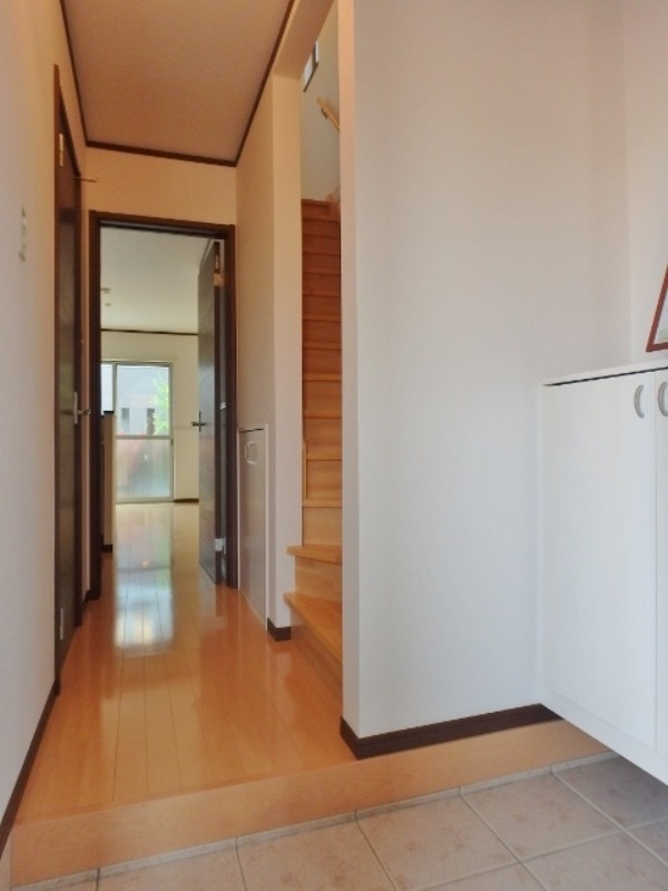 玄関　図面と現状に相違がある場合には現状を優先