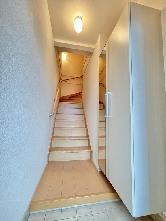 玄関　類似物件参照