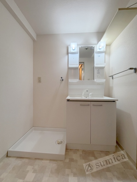 洗面設備　洗面脱衣所付き！独立洗面台が便利です♪♪