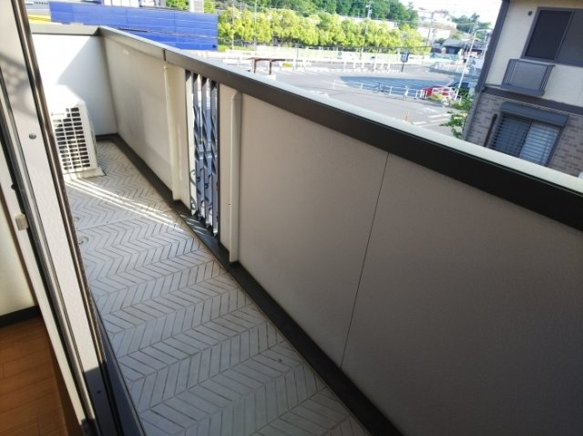 バルコニー　※別部屋の参考写真の為、原状優先です。