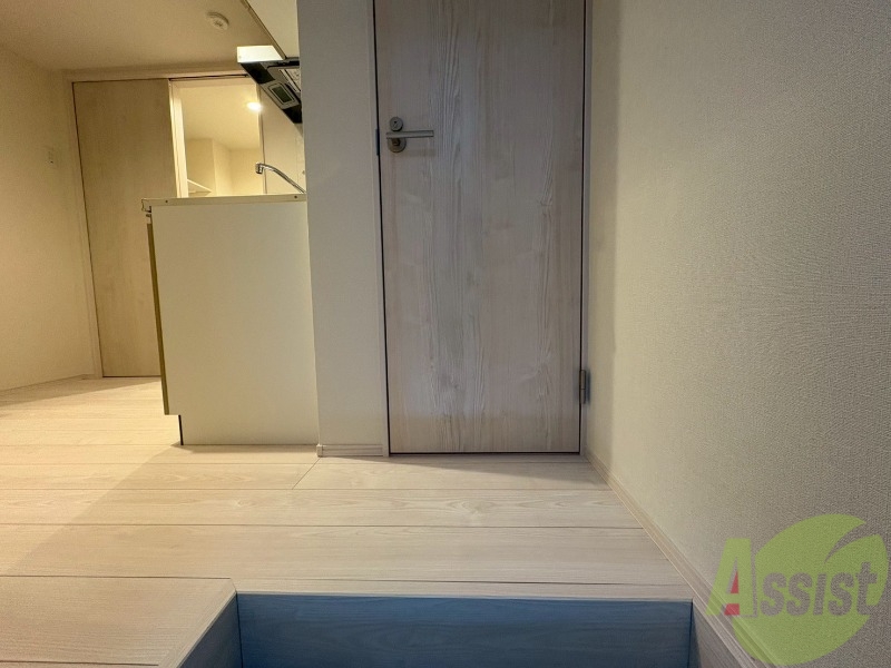 玄関　玄関からお部屋までの距離が近いので行き来しやすいです。