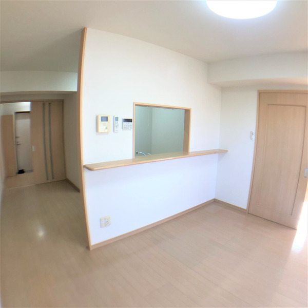 居室・リビング　開放感のあるゆったりとしたお部屋です♪