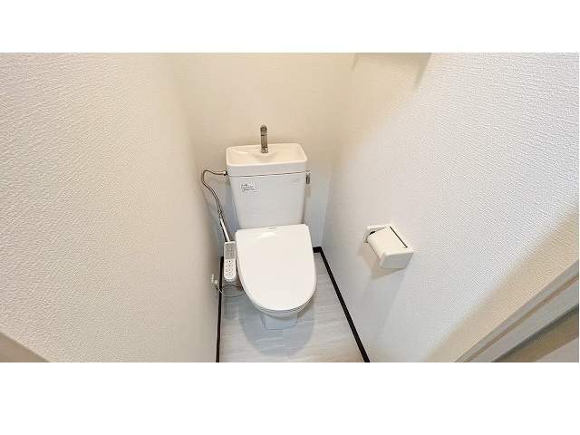 トイレ　別号室参考写真