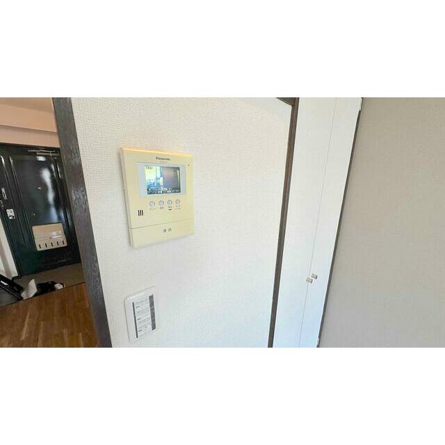 セキュリティ　モニター付きインターホン