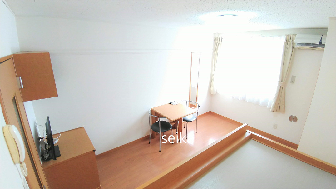 その他部屋・スペース　1階はフローリング、2階以上はカーペットタイプとなります。