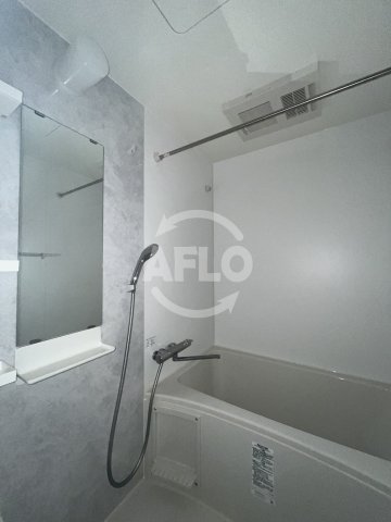 バス・シャワールーム　セレニテ新大阪ミラク弐番館　浴室