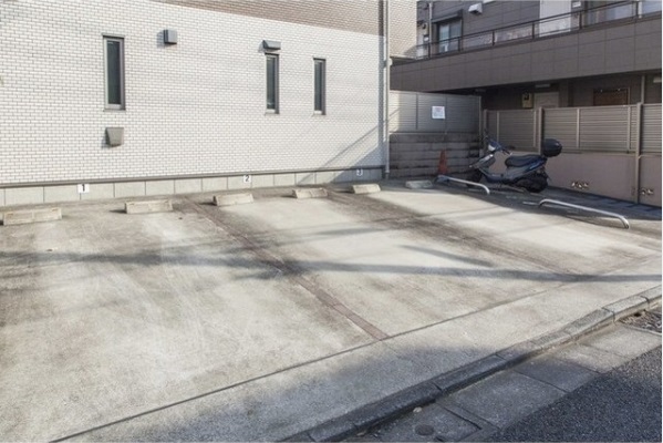 駐車場　弊社は都内全域の物件をご紹介可能です！
