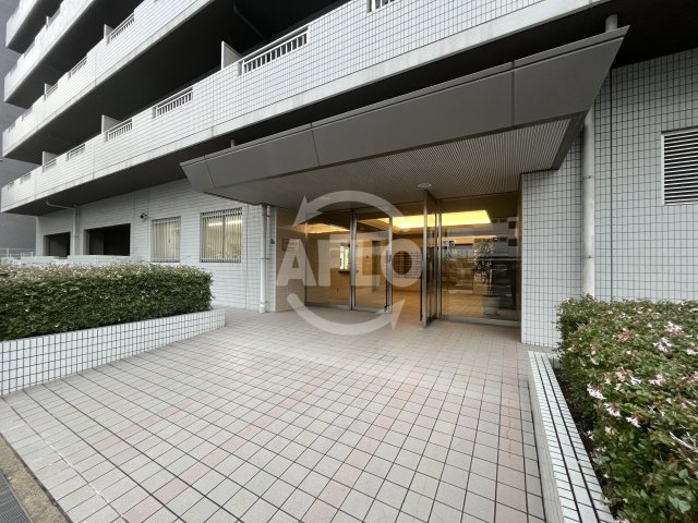 エントランス　ラフィネ淀川　エントランス