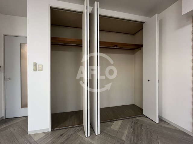 収納　ラフィネ淀川　クローゼット