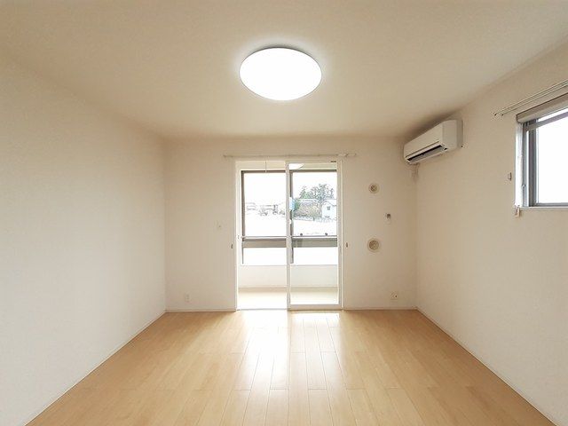 居室・リビング　ゆったりとしたリビングです