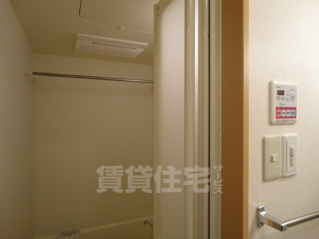 バス・シャワールーム　浴室乾燥機