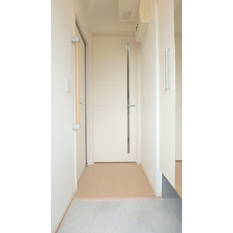 玄関　図面と現状に相違がある場合には現状を優先