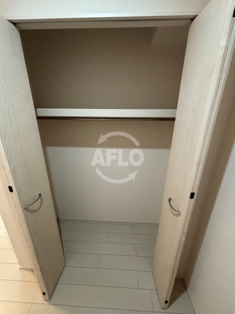 収納　フジパレス今川駅東II番館　収納