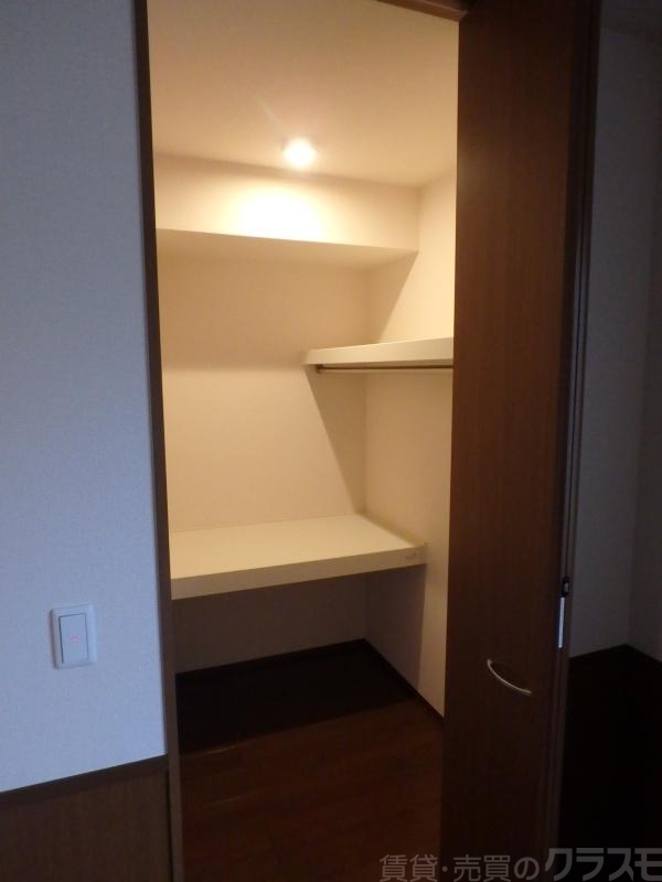 収納　ウォークインクローゼット