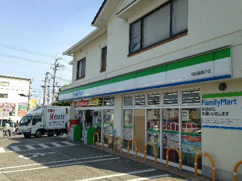 コンビニ　ファミリーマート 向日洛西口店（コンビニ）まで60m