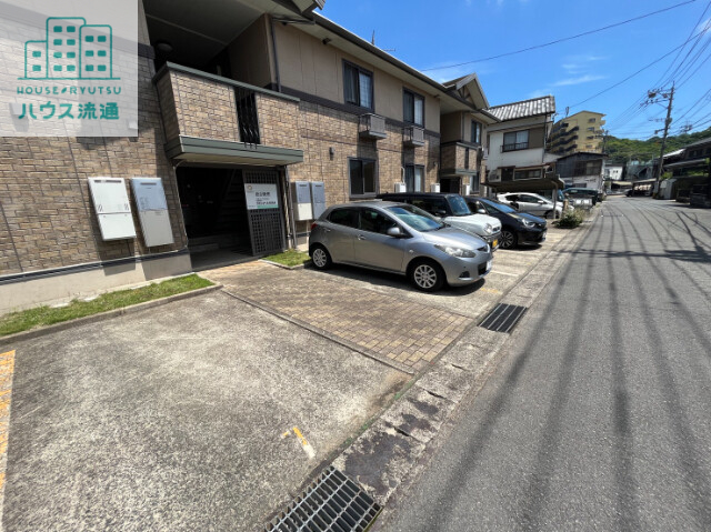 駐車場　建物設備