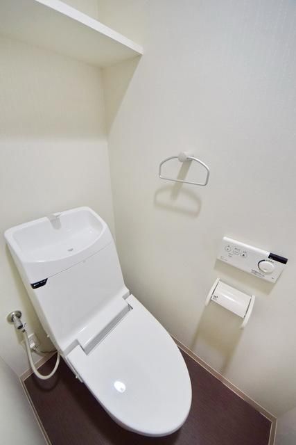 トイレ　★洗浄便座付きトイレです★