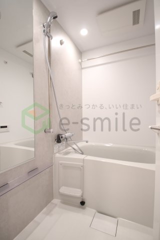 バス・シャワールーム　お風呂で日々の疲れを落としましょう