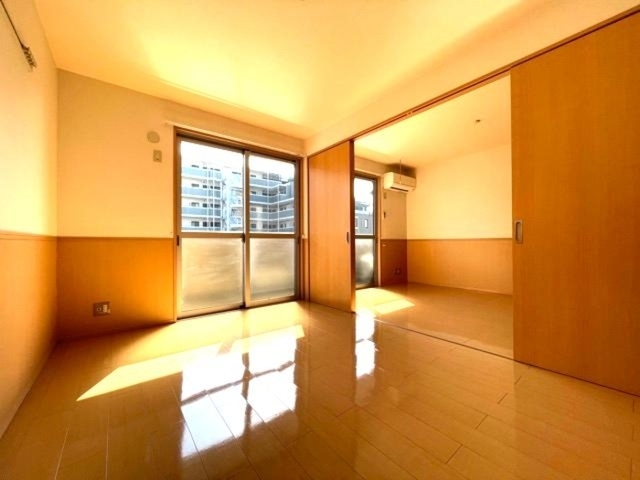 居室・リビング　居室：ＬＤＫ、洋室