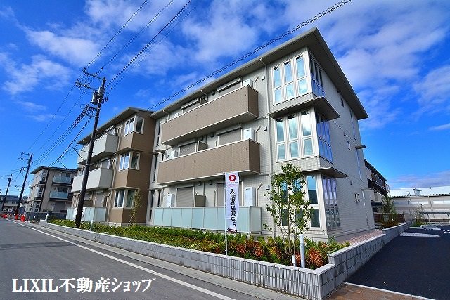 建物外観　レイクタウンでのお部屋探しは『地元の当社』にお任せ下さい！