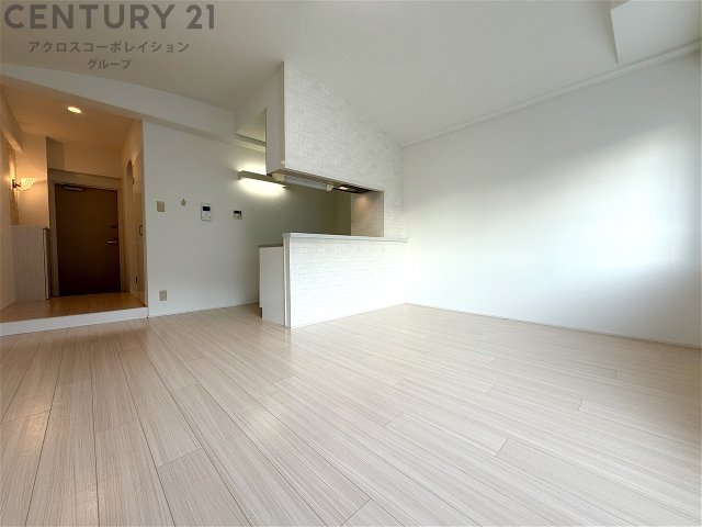 居室・リビング　エアコン付きで初期費用を抑えられます♪