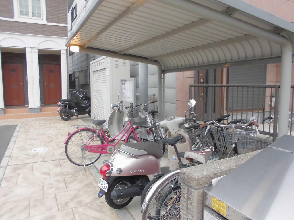 エントランス　駐輪場