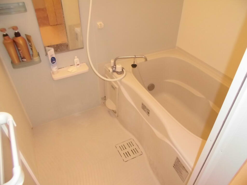 バス・シャワールーム　バス