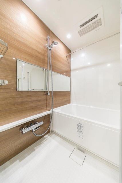 バス・シャワールーム　※写真は同タイプ住戸です。