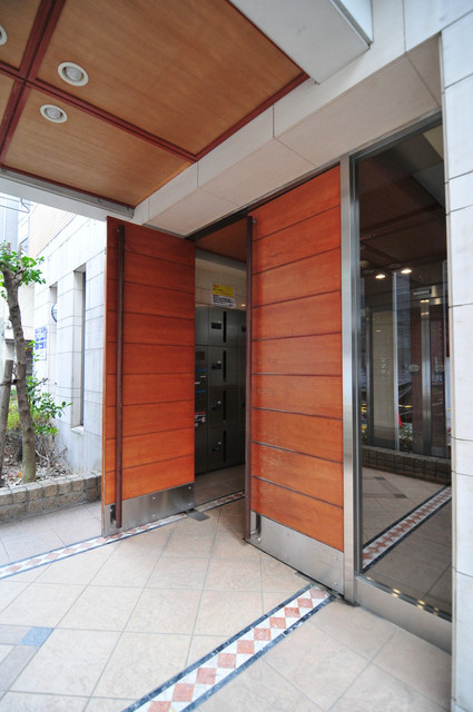 エントランス　エントランス