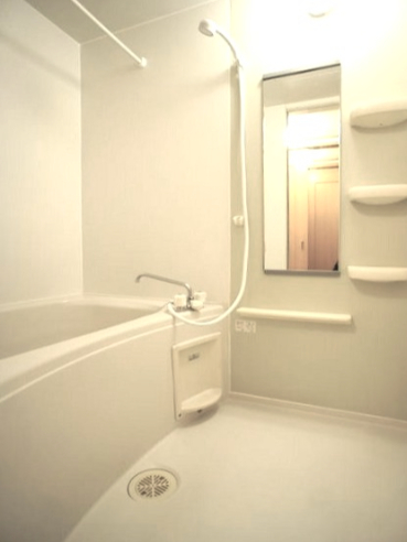 バス・シャワールーム　ゆったり過ごせるお風呂です♪