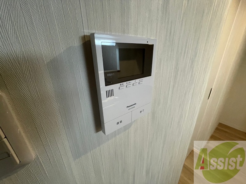 セキュリティ　ＴＶモニター付インターホンです。来客者の顔が見えるので安心！