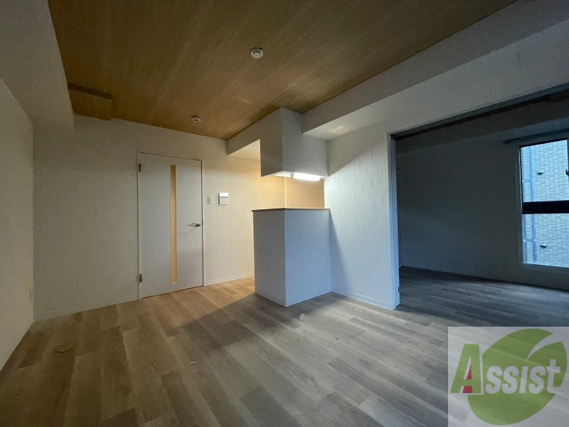 居室・リビング　広くてきれいなリビングです！快適に過ごせそうですね。