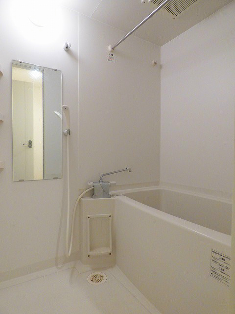 バス・シャワールーム　バスルーム