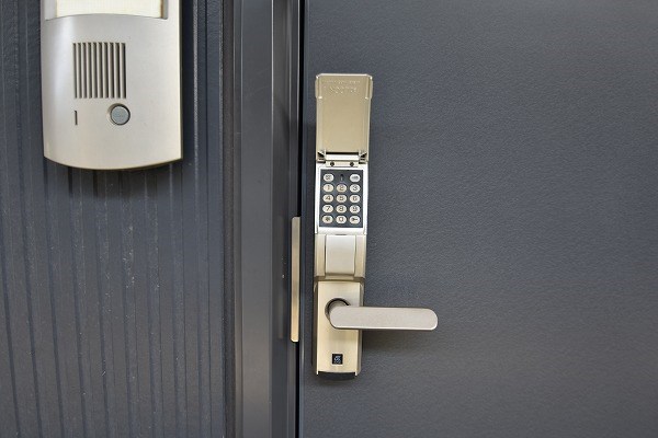 セキュリティ　鍵不要のデジタルロックです