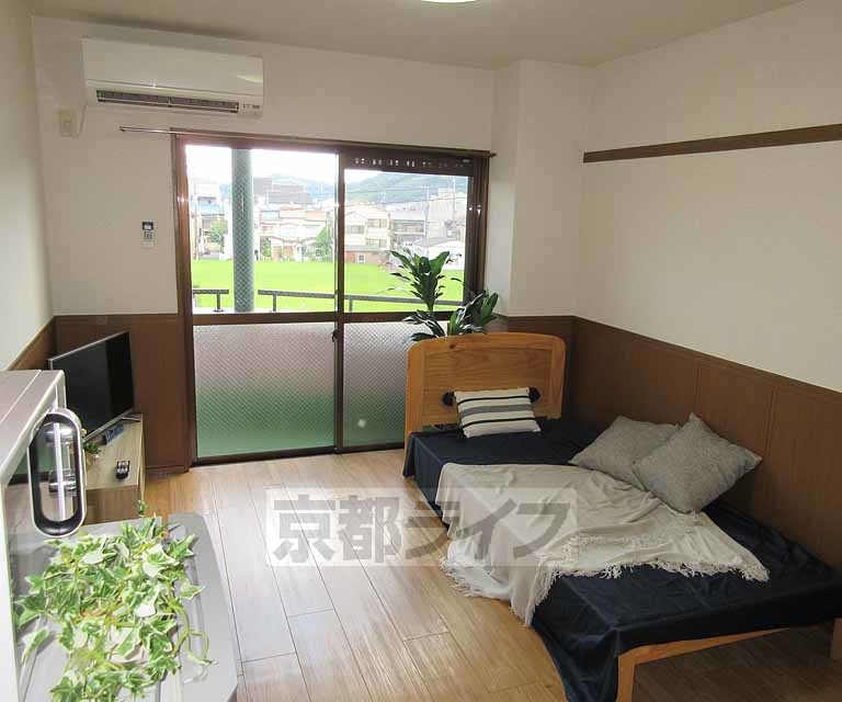 居室・リビング　日当たり良好！