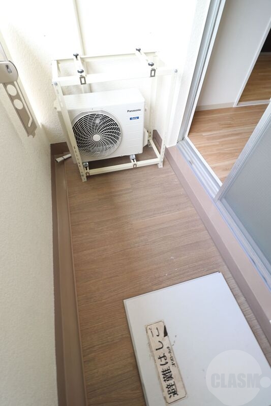 バルコニー　明るいバルコニーです