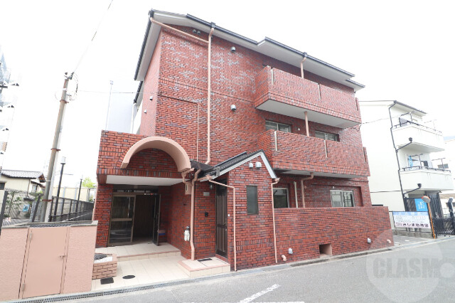 建物外観　リノベーション物件です