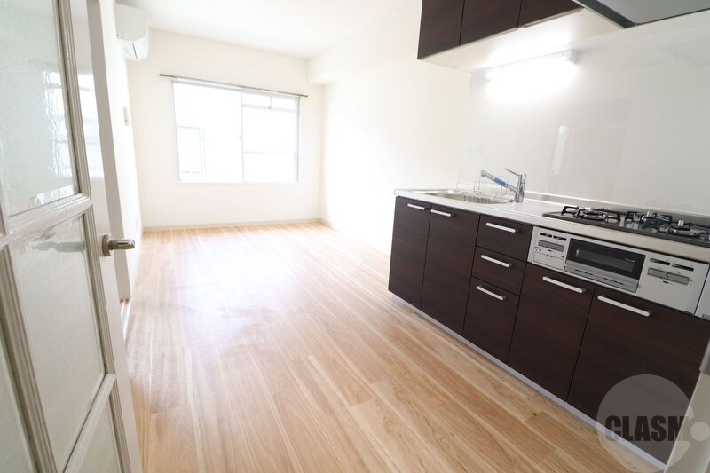 居室・リビング　８帖のリビングです