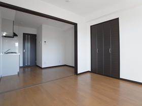 居室・リビング　プライディア幕張のダイニング１