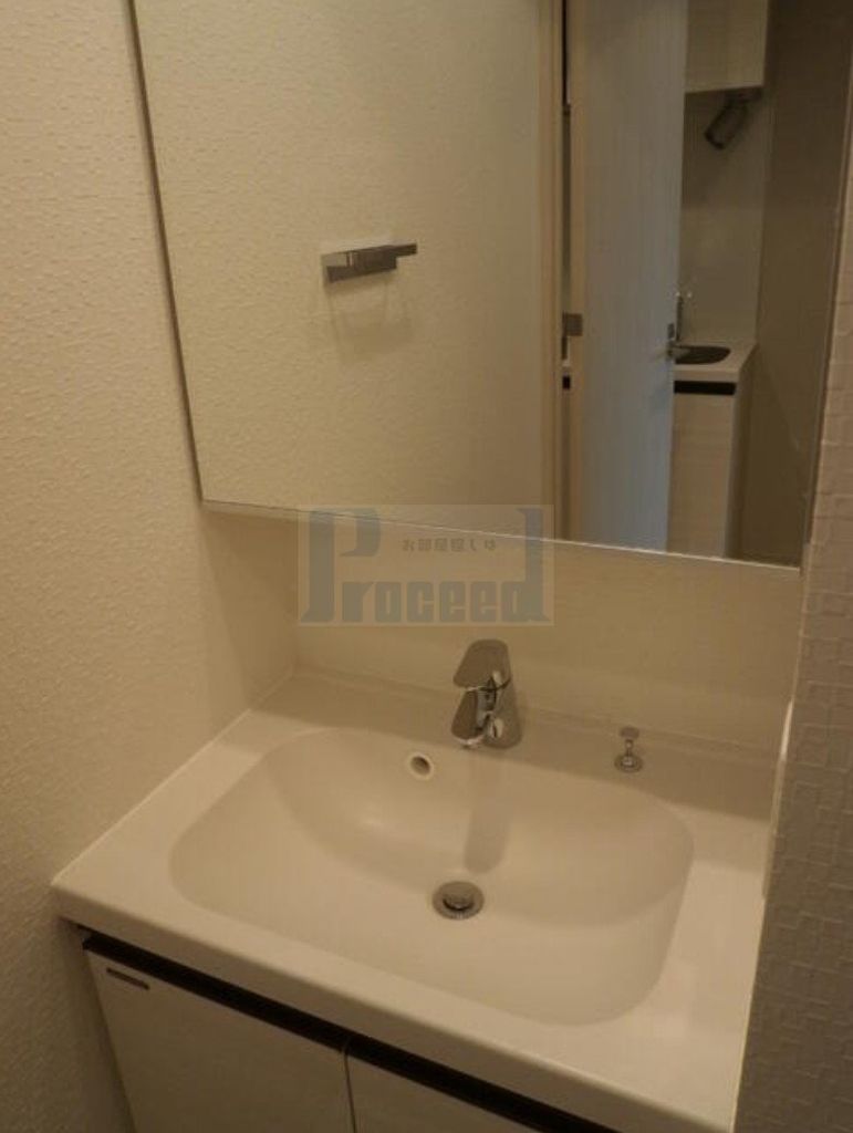 洗面設備　うれしい独立洗面台！