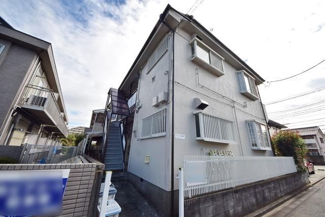 建物外観　★閑静な住宅街にある2DKのお部屋★