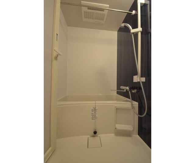 バス・シャワールーム　お風呂です