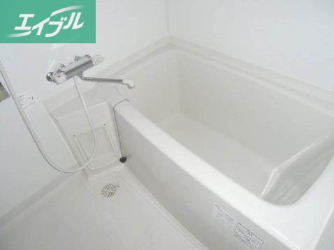 バス・シャワールーム　別のお部屋の写真です。実際とは異なります。