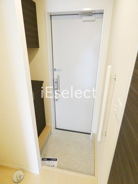 玄関　収納が多い玄関です
