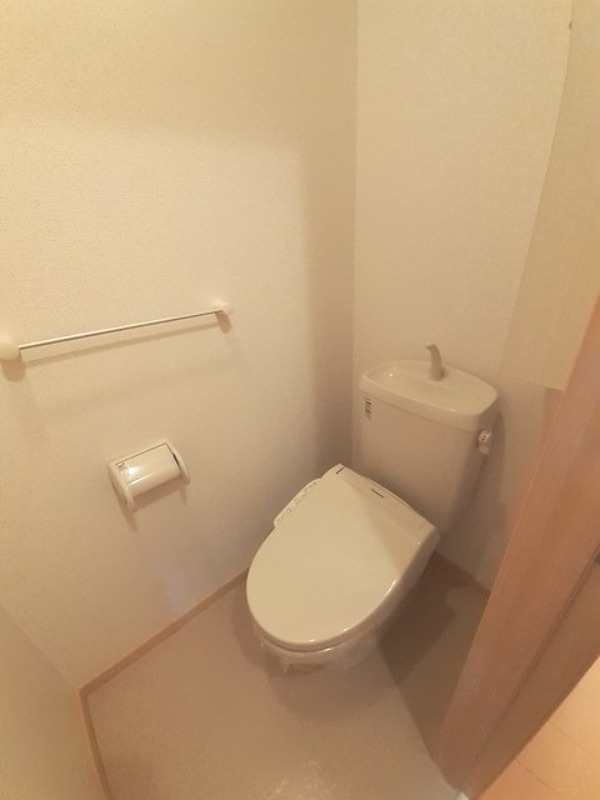 トイレ　図面と現状に相違がある場合には現状を優先