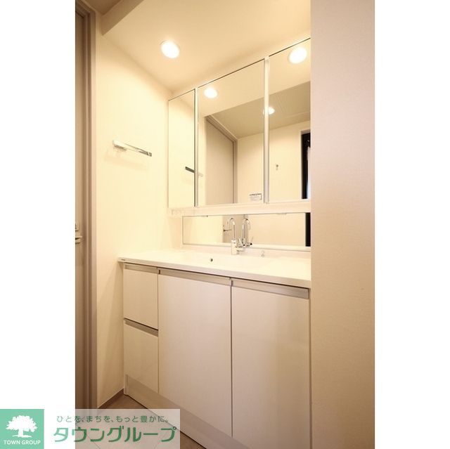 洗面設備　※同施工イメージ(II-401)