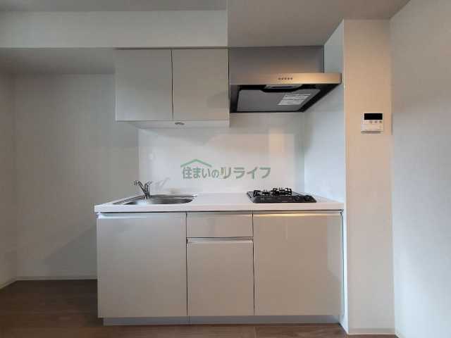 キッチン　別部屋参考写真となります
