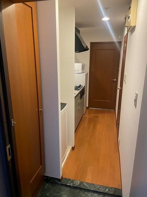 玄関　※別部屋参考写真