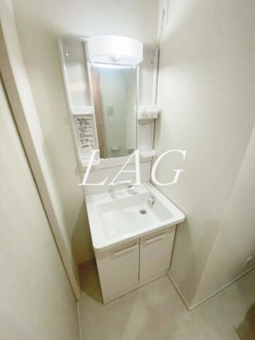 洗面設備　独立洗面台です。
